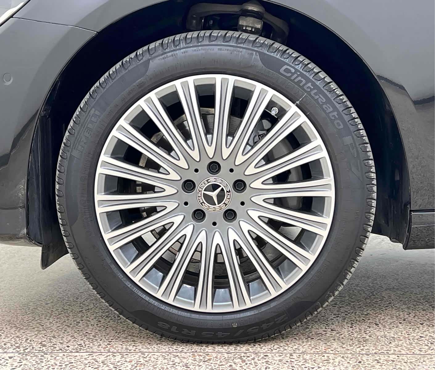 Mercedes-Benz E-Class, 2023 9