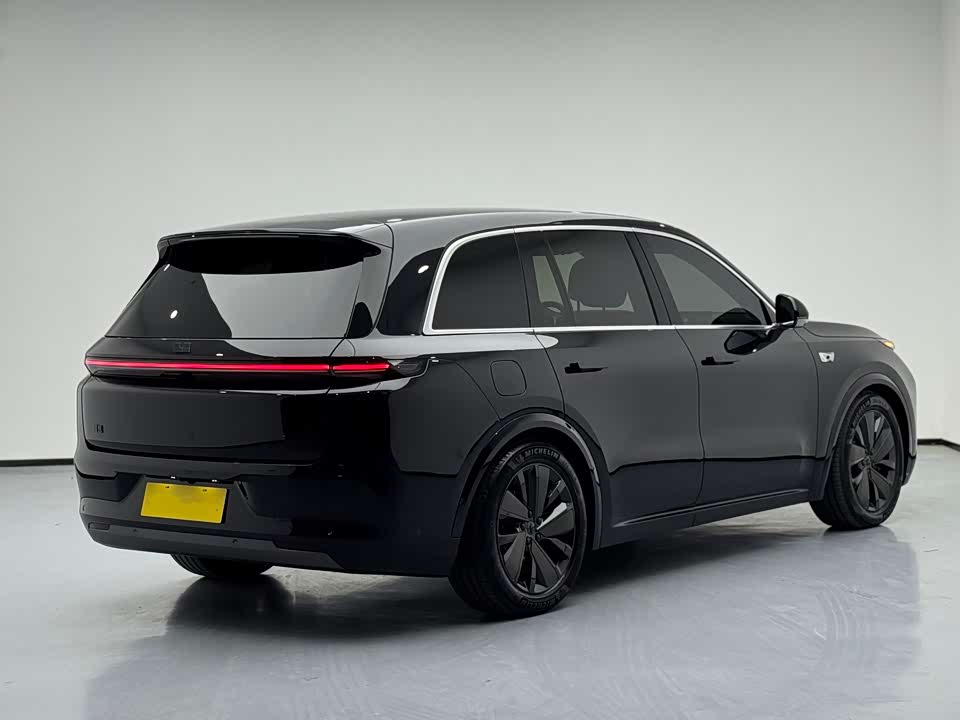 Li Auto Ideal L8