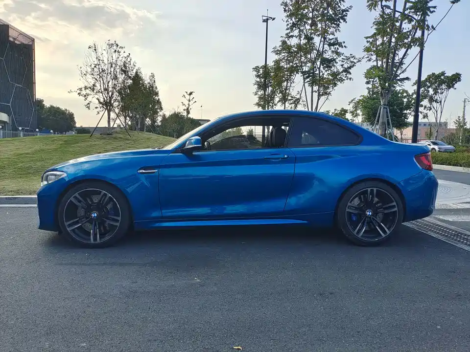 BMW M2