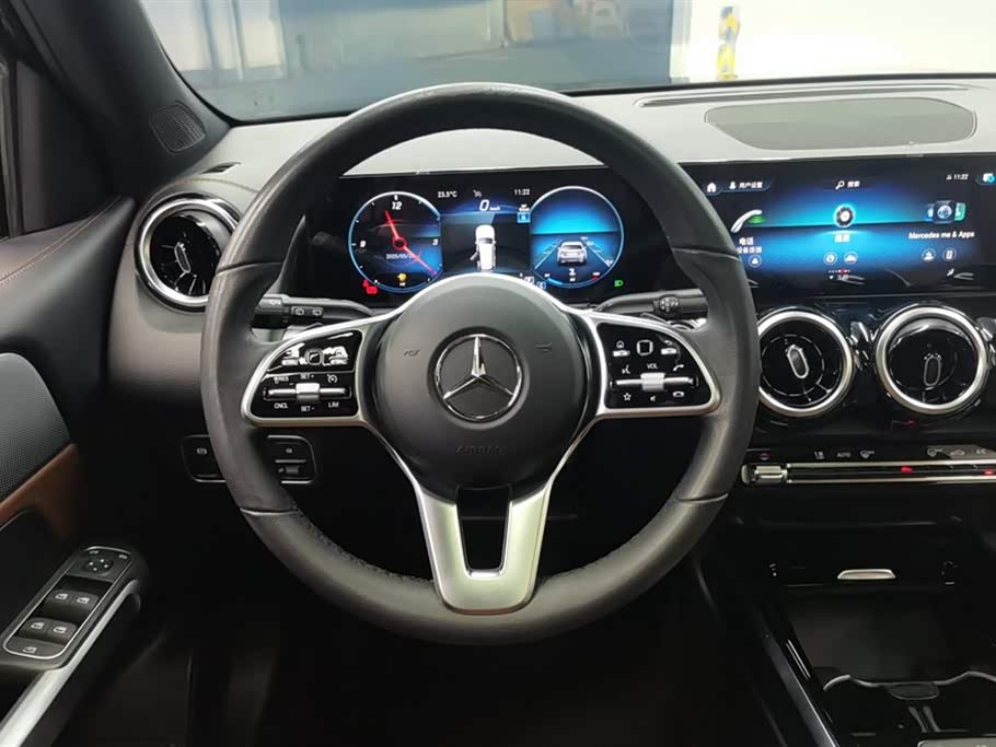 Mercedes-Benz GLB Mercedes-Benz GLB