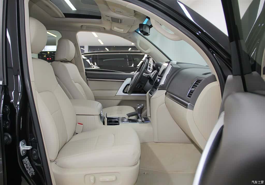 Toyota Land Cruiser, 2020 10