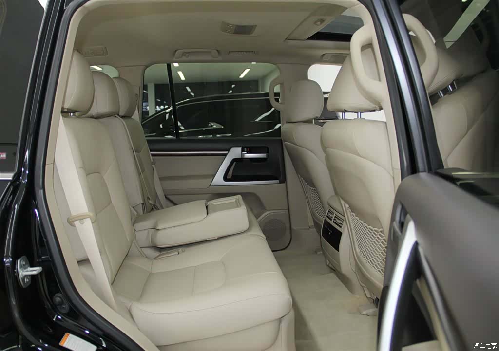Toyota Land Cruiser, 2020 9