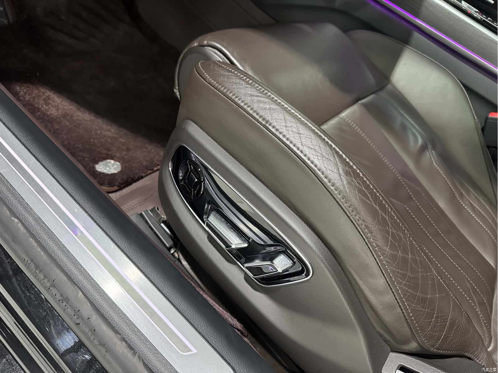 Audi A8L, 2020 все фото