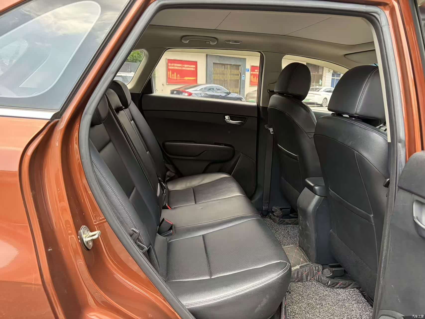 Kia KX3, 2016 11