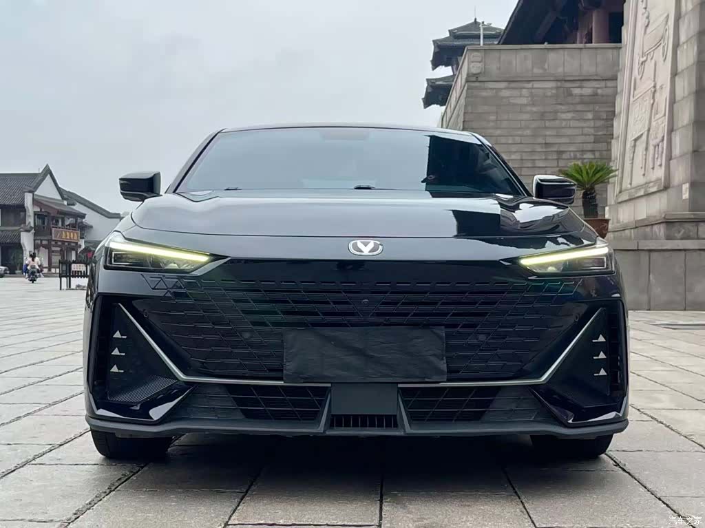 Changan UNI-V, 2022 2