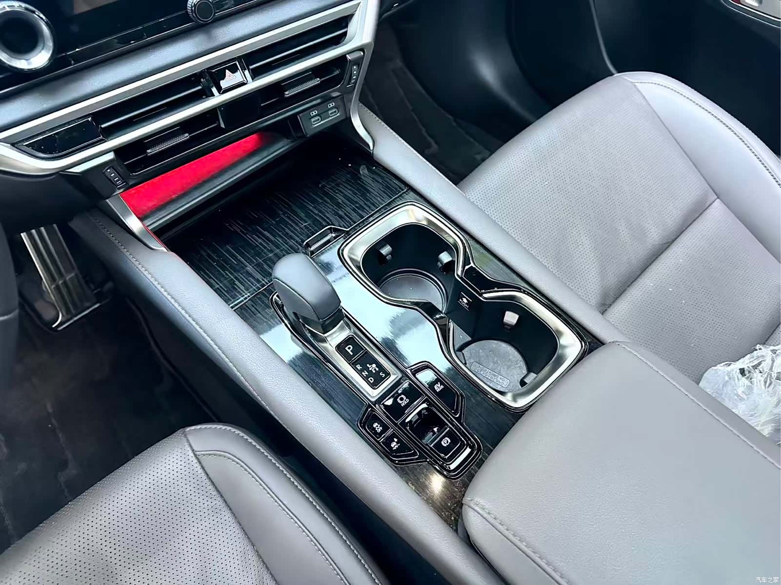 Lexus RX, 2025 19