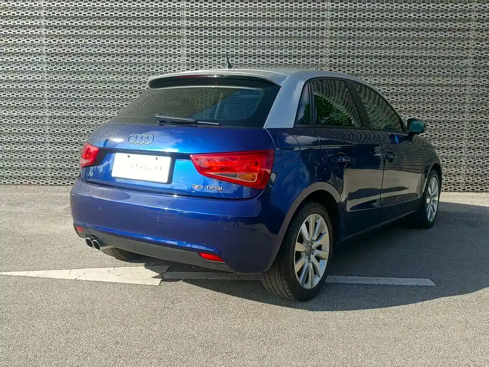 Audi A1