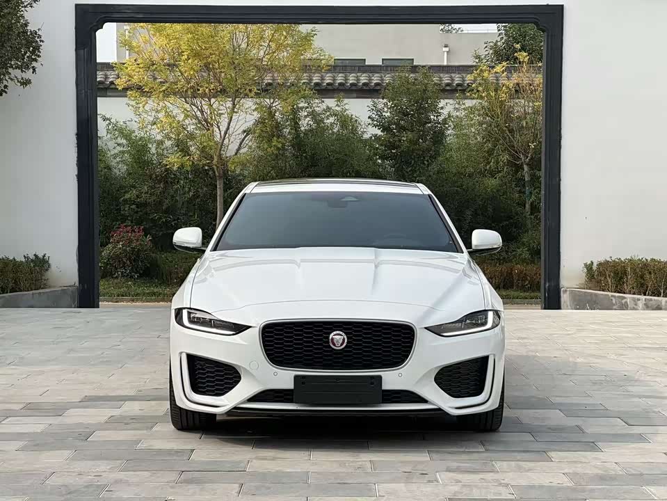 Jaguar XEL