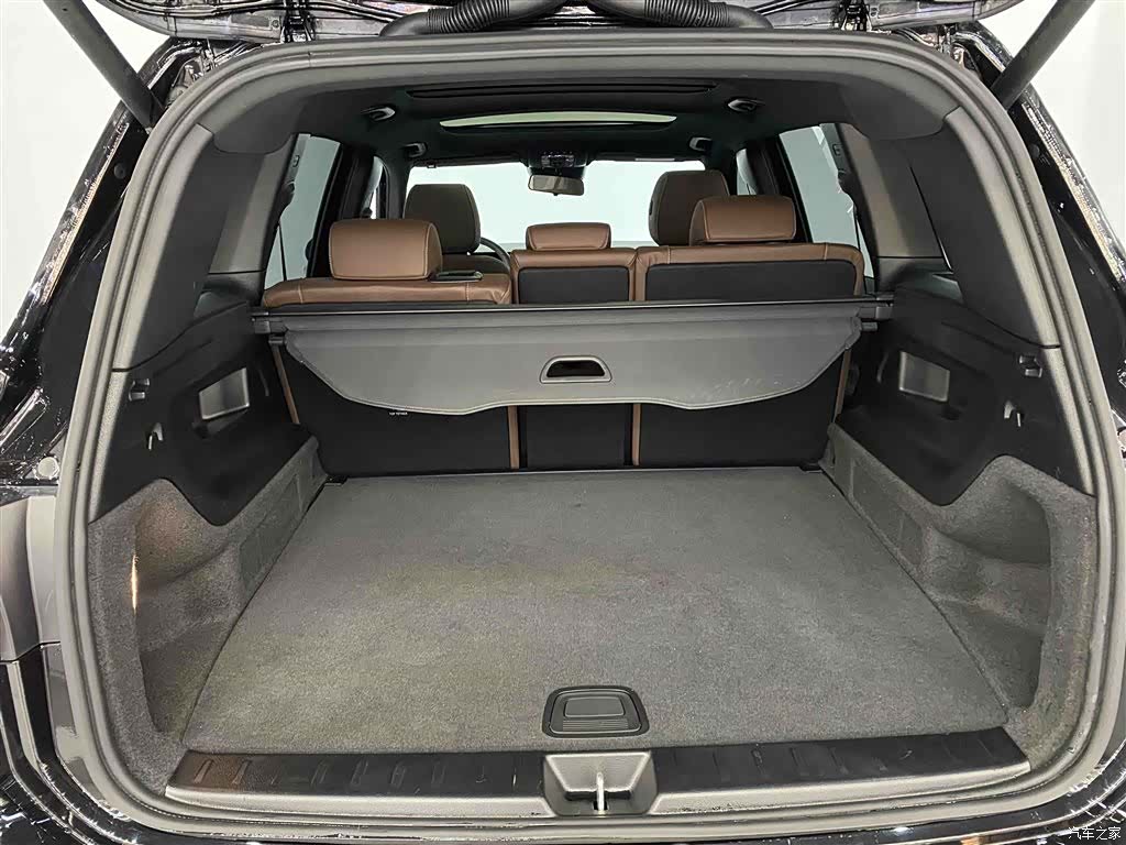 Mercedes-Benz GLB, 2024 10