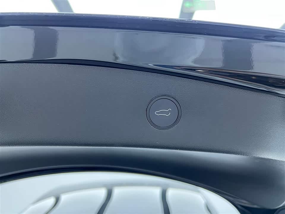 Tesla Model 3 Tesla Model 3