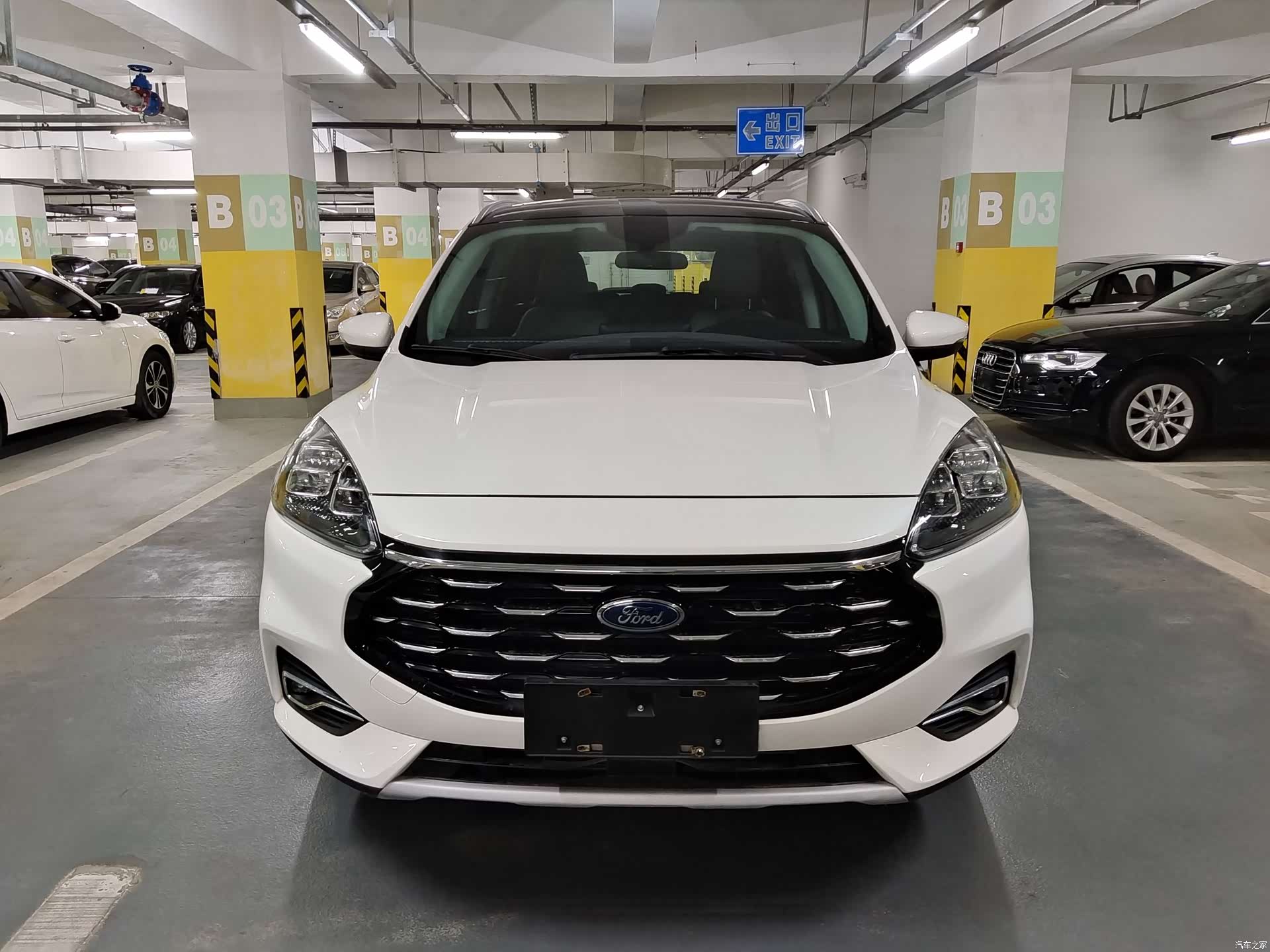 Ford Escape, 2022 2