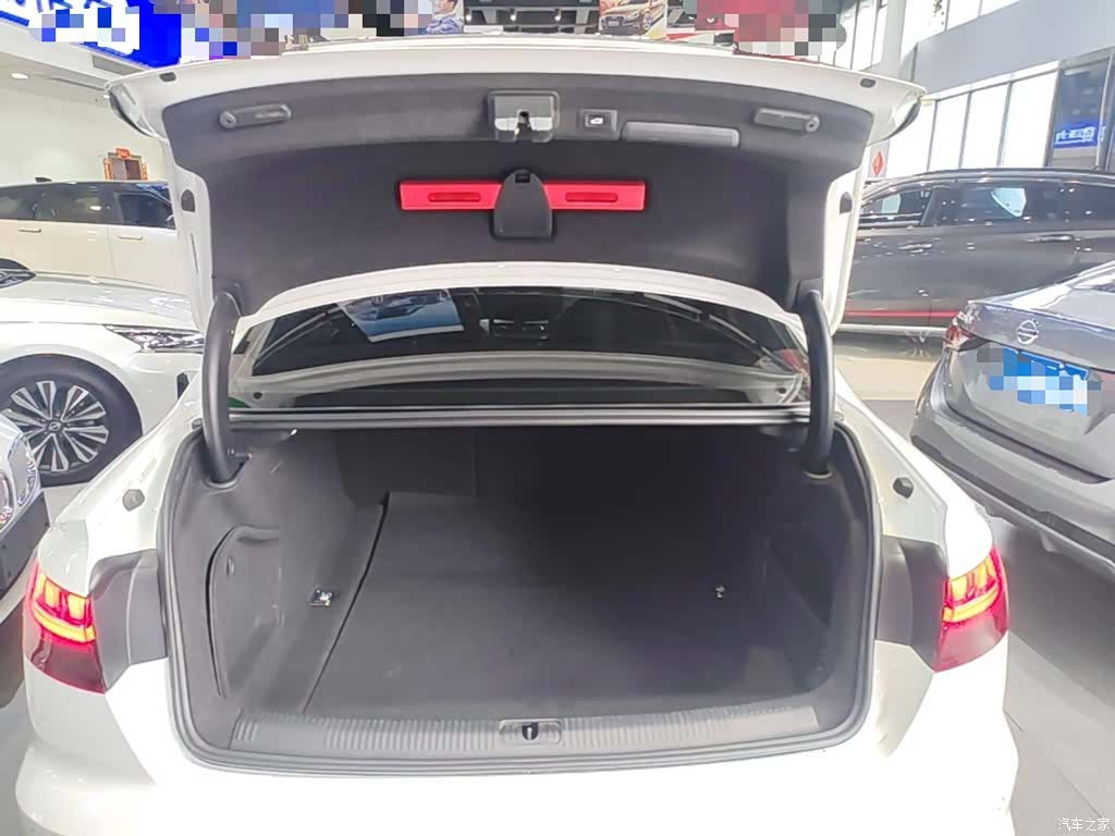 Audi A4L, 2023 19