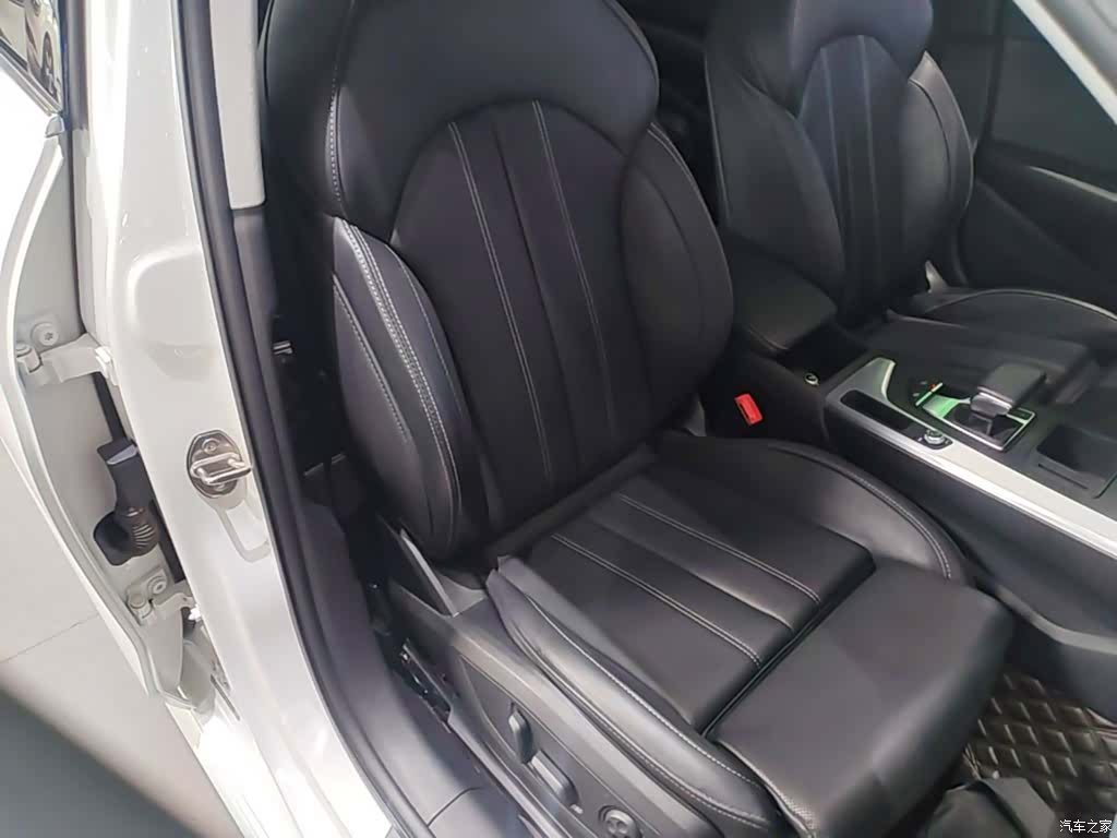 Audi A4L, 2023 25