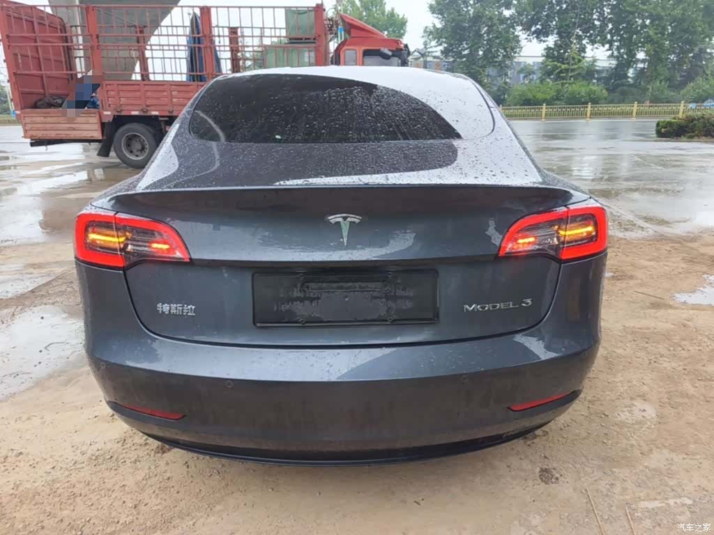 Tesla Model 3, 2022 6