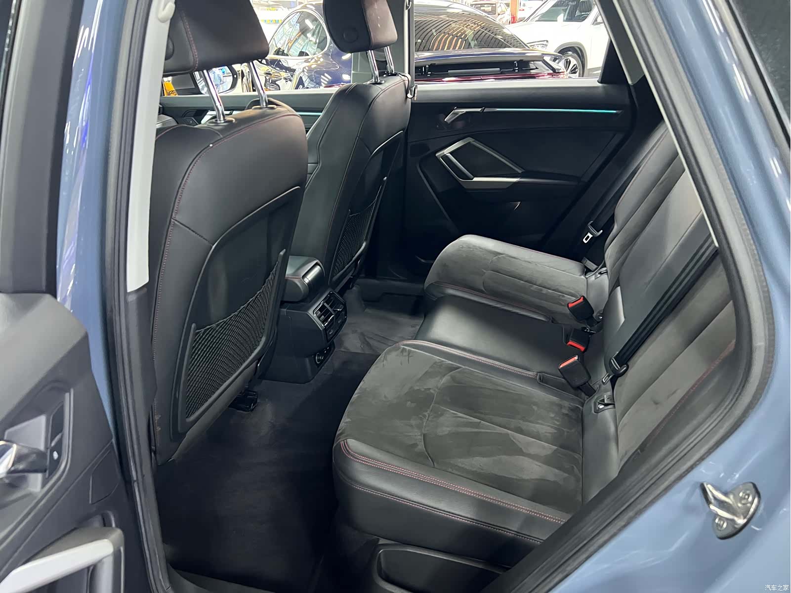 Audi Q3, 2022 все фото