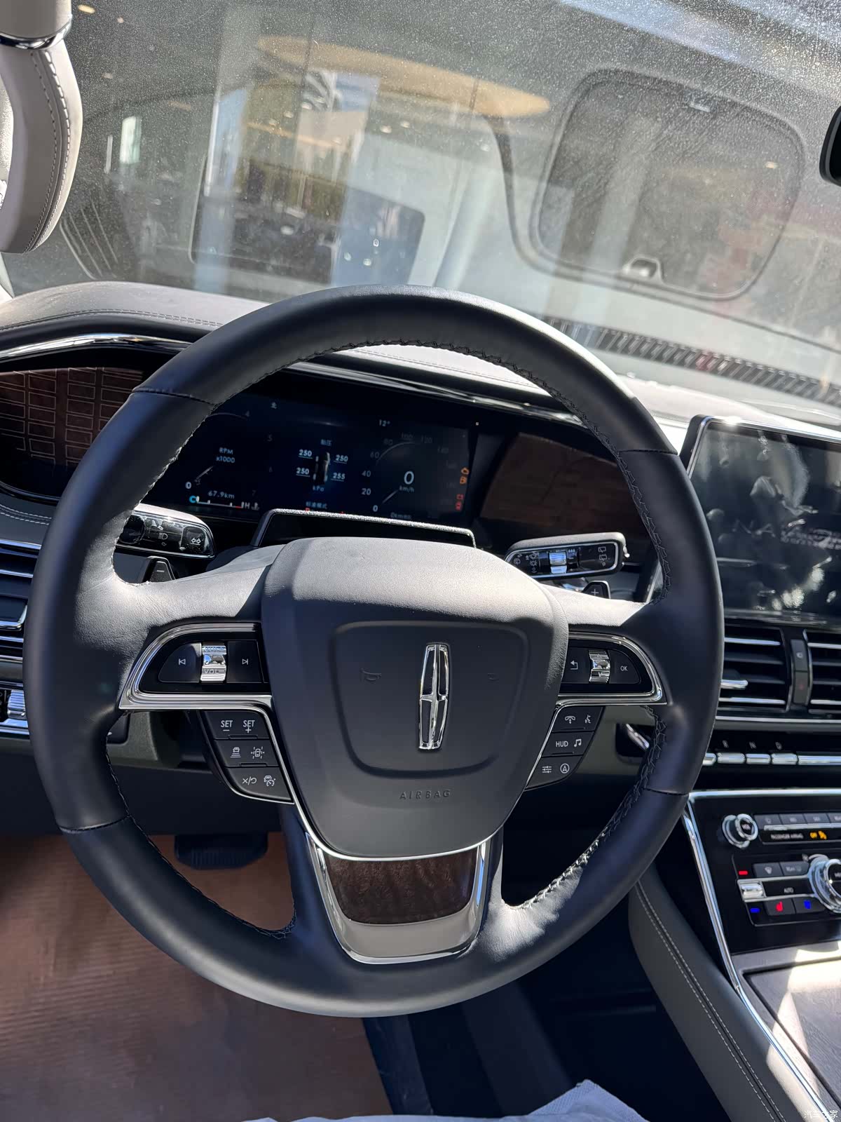 Lincoln Navigator, 2026 18