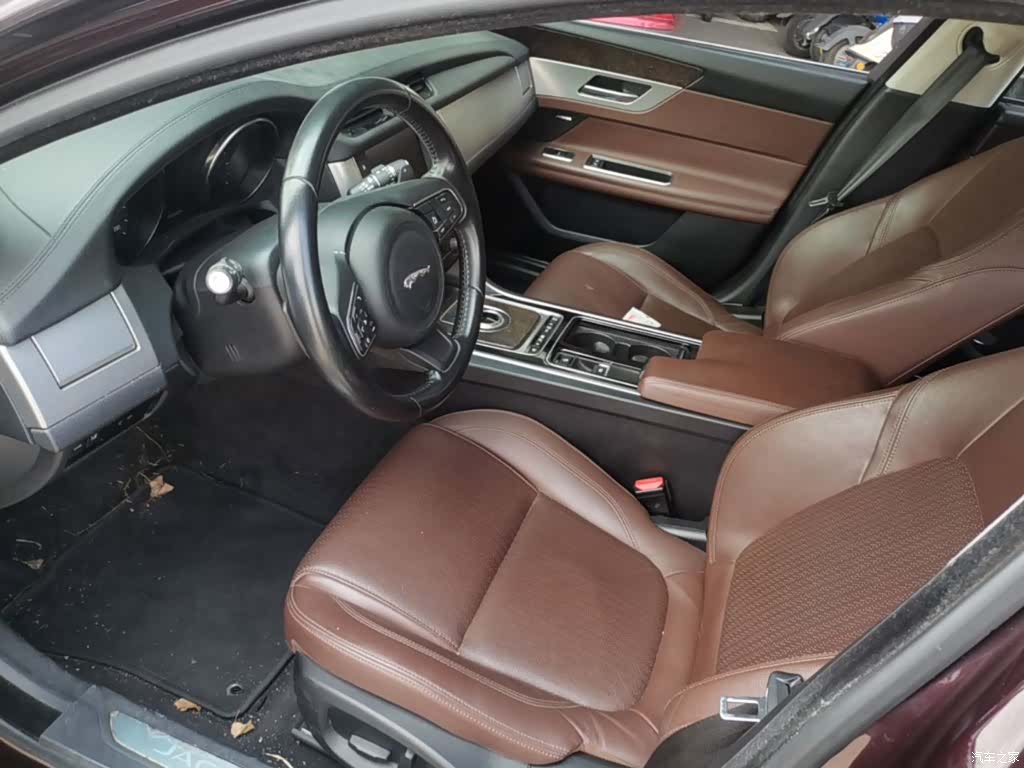 Land Rover XFL, 2017 15