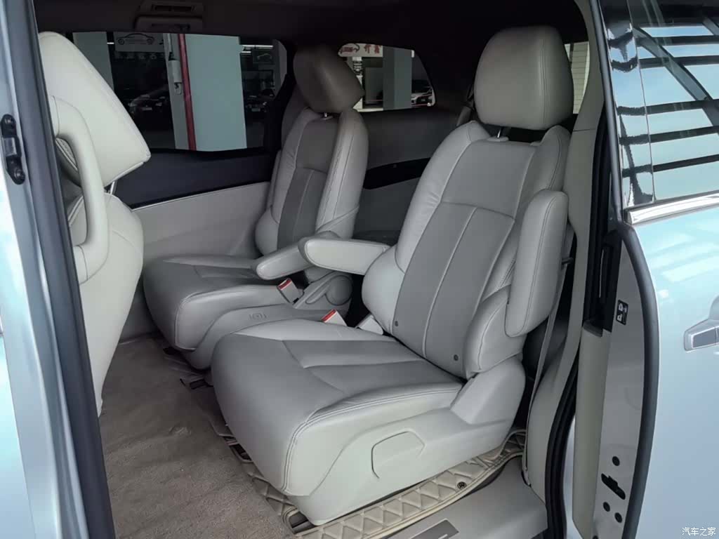 Buick GL8, 2016 17