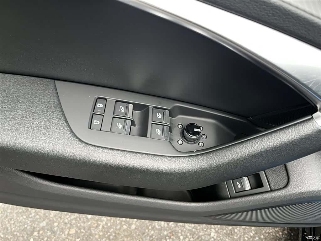 Audi A6L, 2020 11