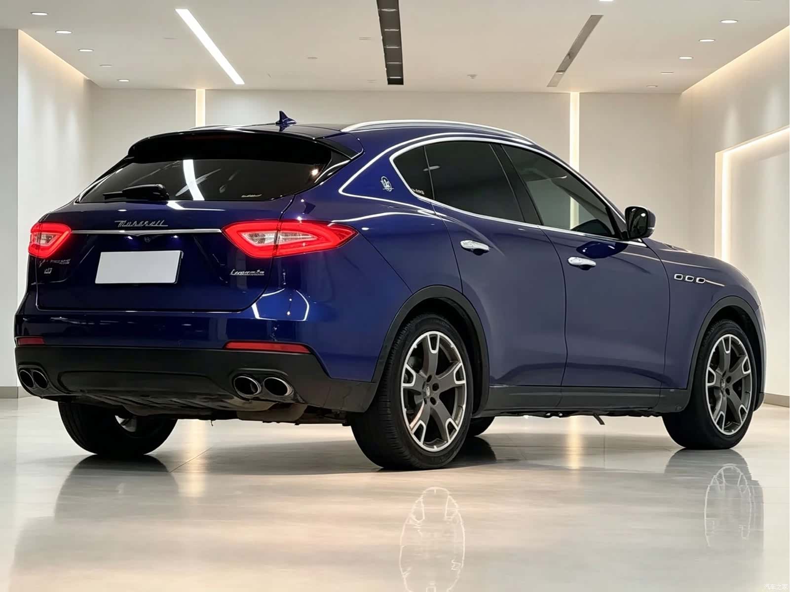 Maserati Levante, 2018 9