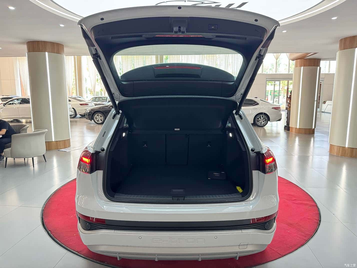 Audi Q4 e-tron, 2026 36