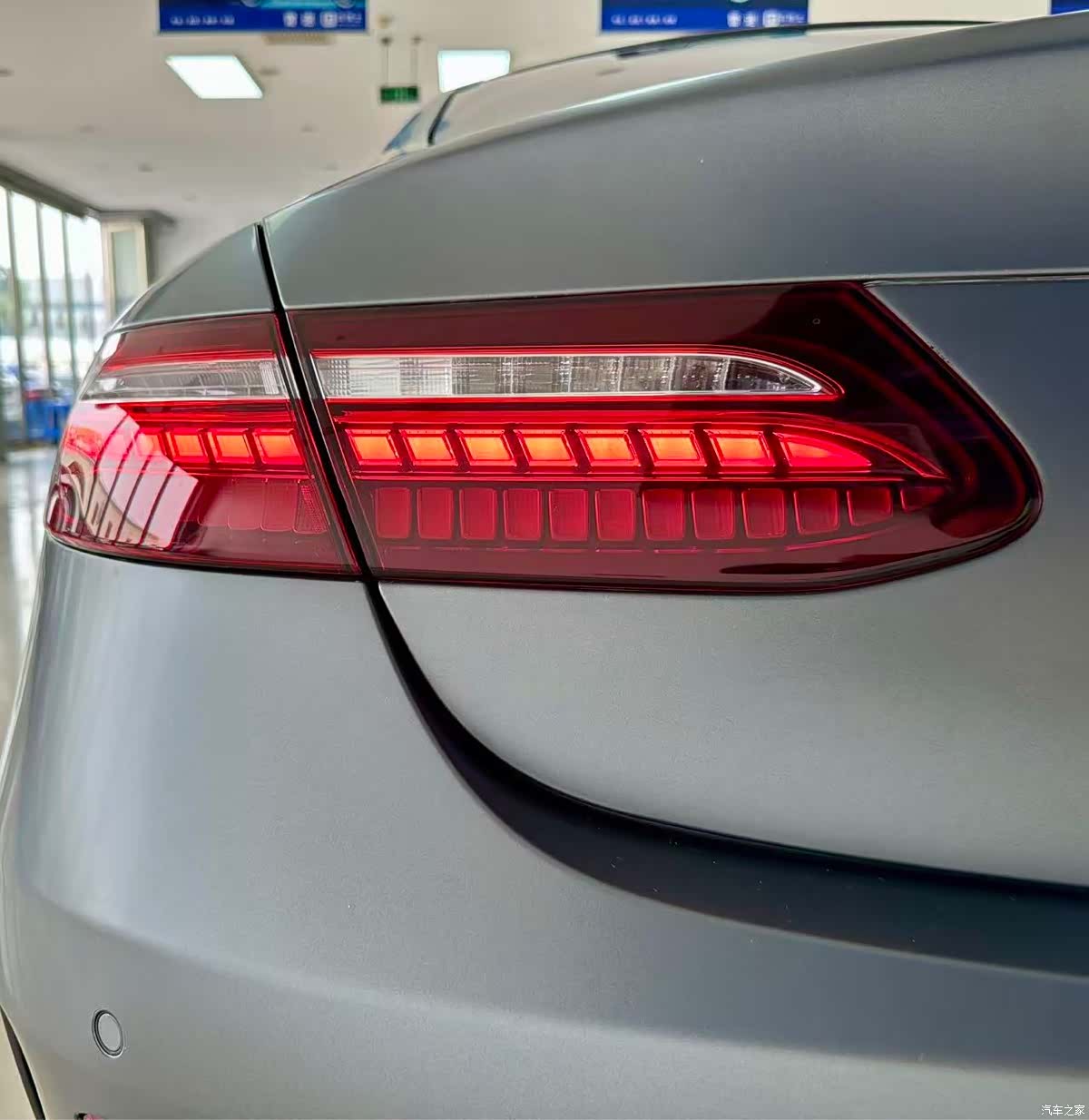 Mercedes-Benz E-Class, 2023 18