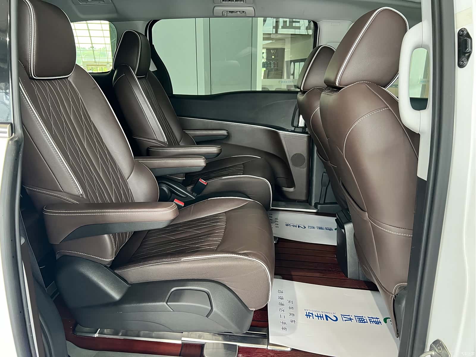 Buick GL8, 2022 8