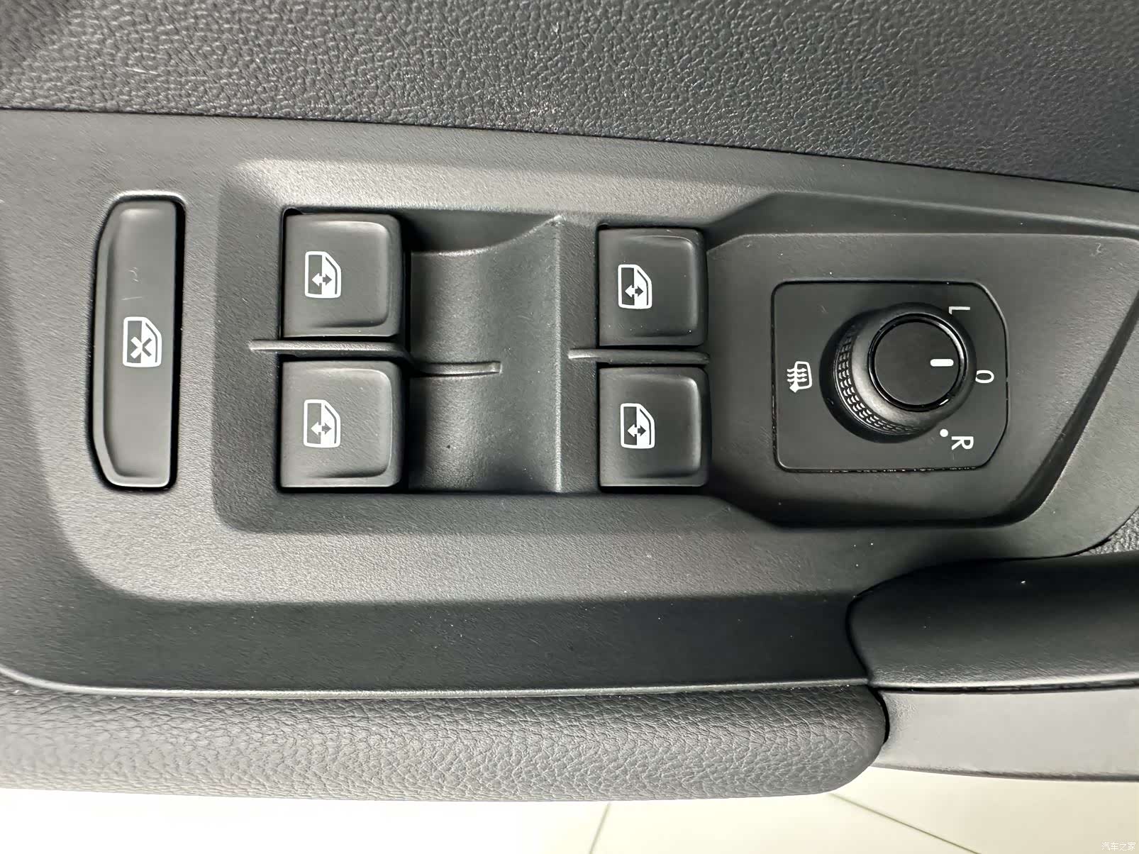 Volkswagen Tharu, 2023 12