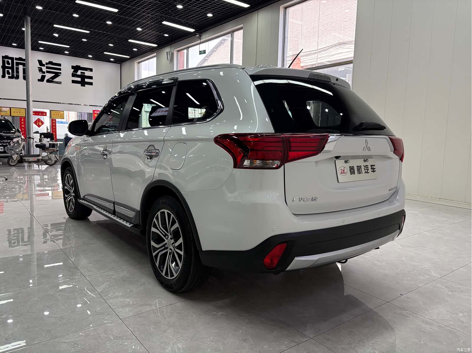 Mitsubishi Outlander, 2017 6