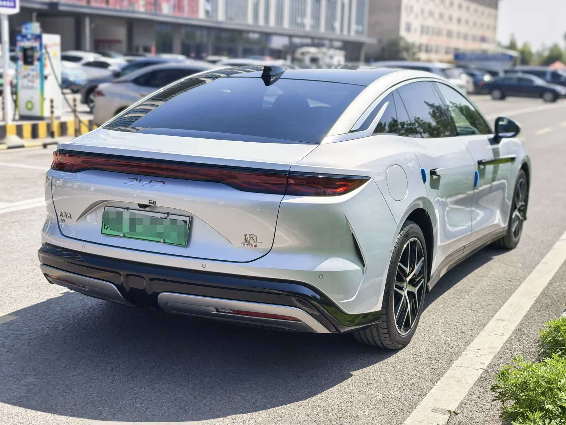 BYD Han, 2025 18