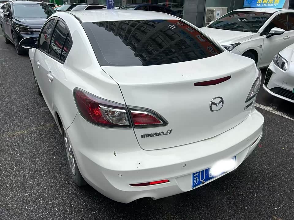 Mazda 3 star Cheng