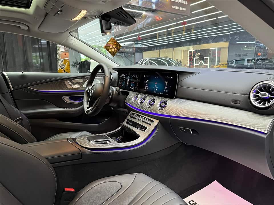 Mercedes-Benz CLS
