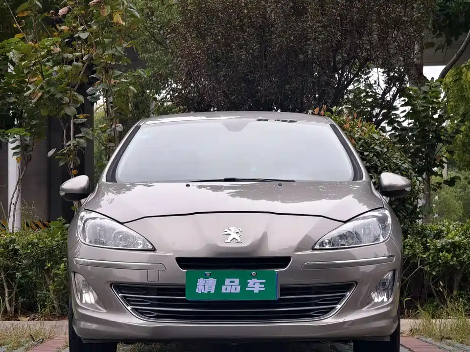 Peugeot 408