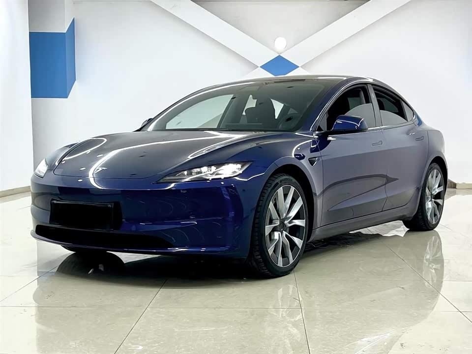 Tesla Model 3 Tesla Model 3