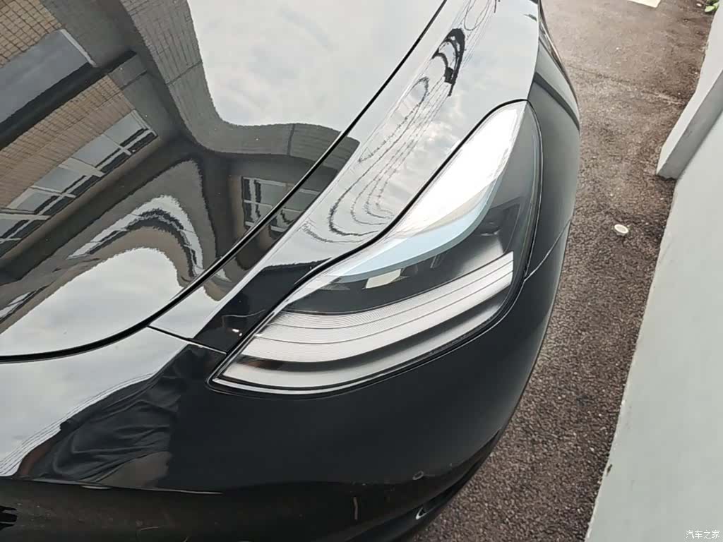 Tesla Model Y, 2022 24