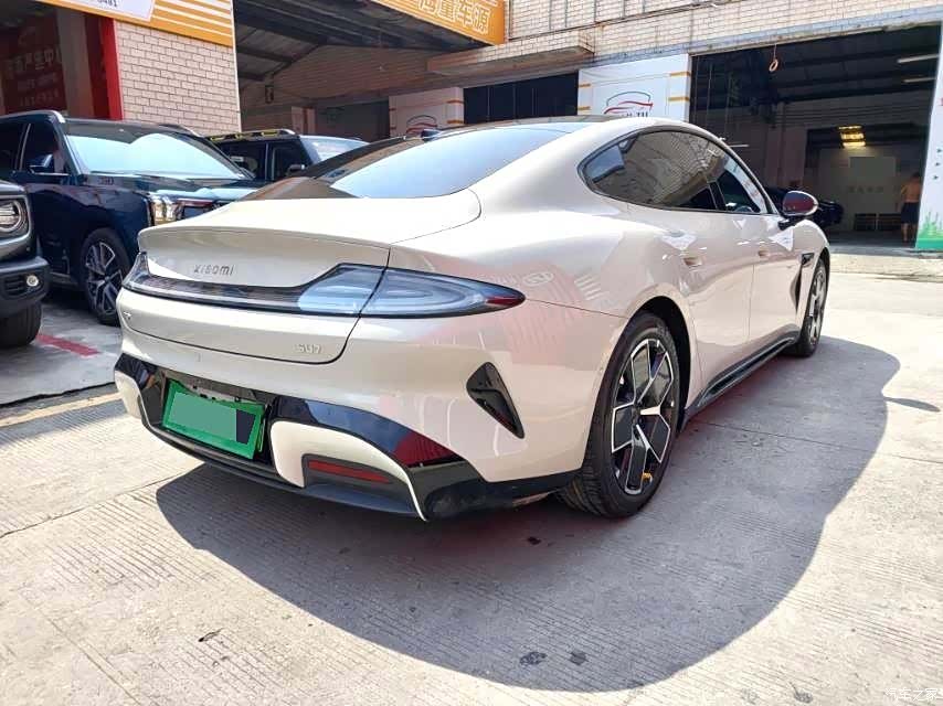 Xiaomi SU7, 2025 9