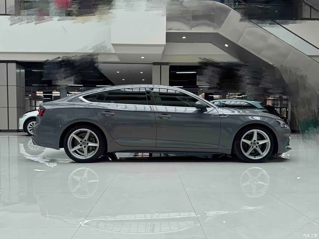 Audi A5, 2019 14