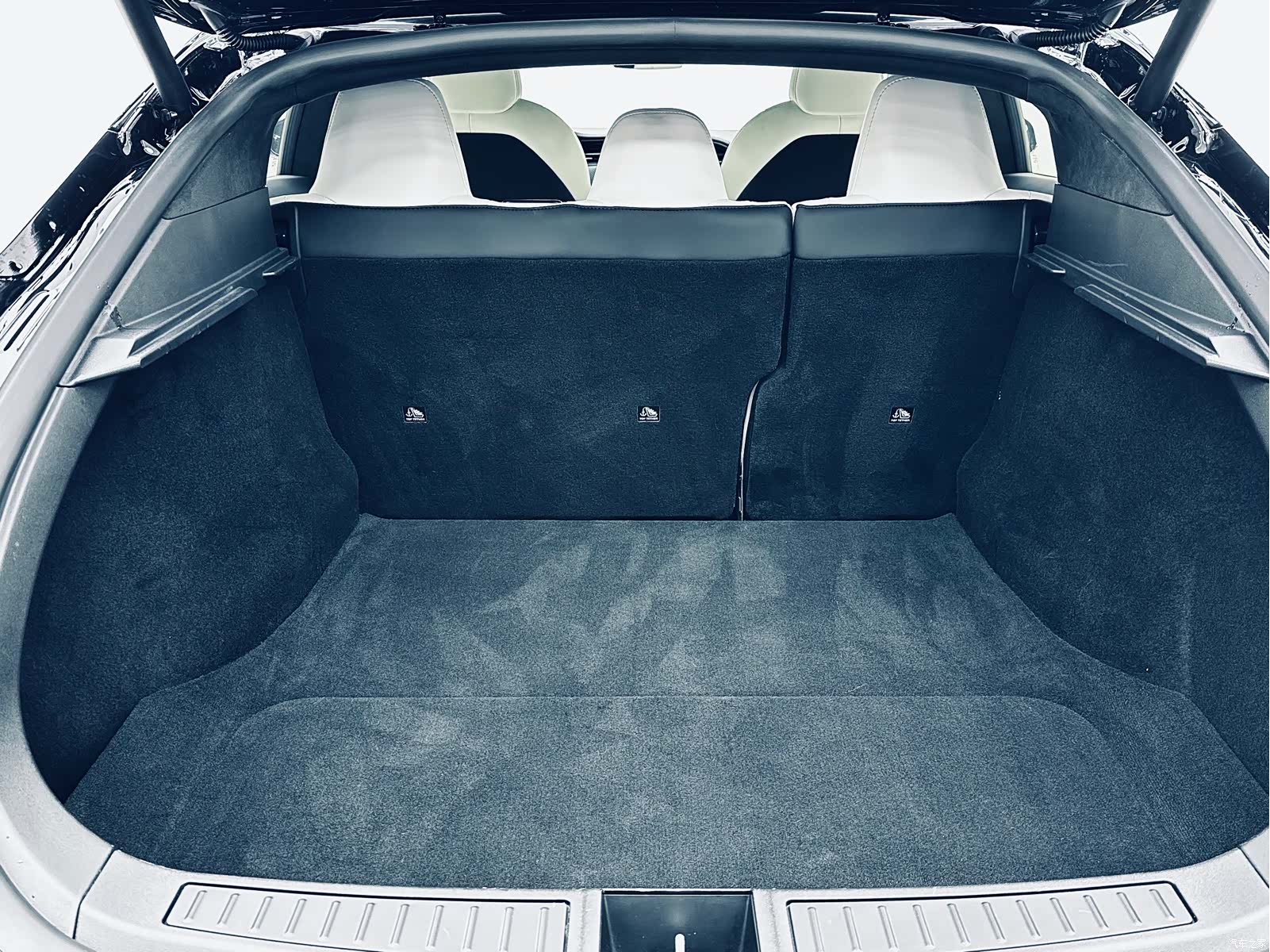 Tesla Model S, 2020 20