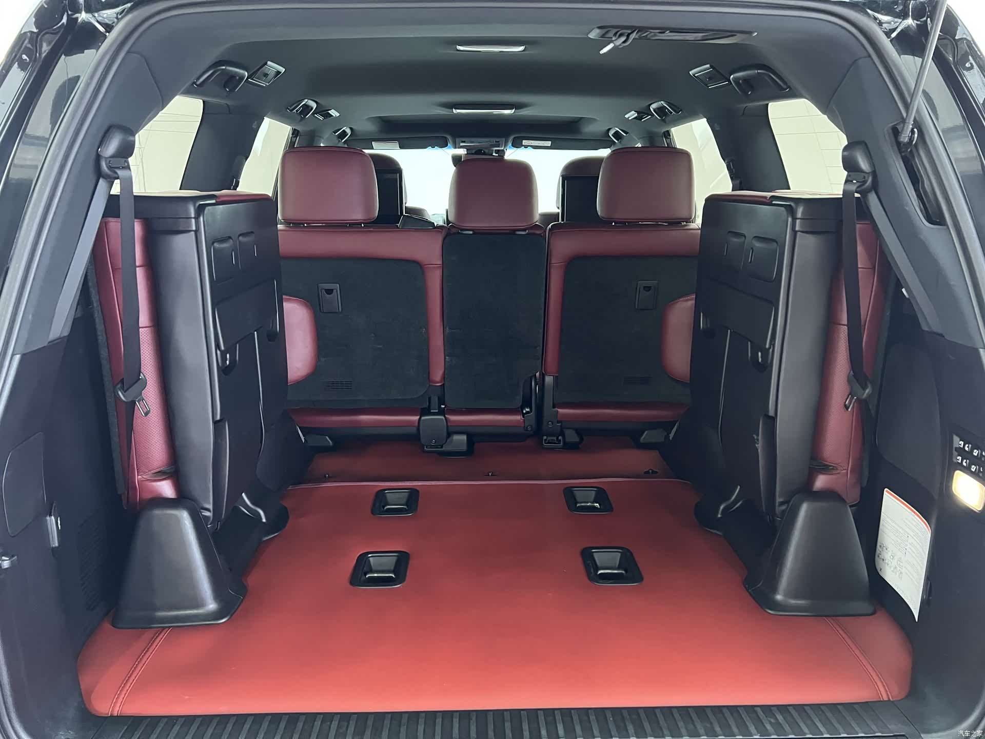 Lexus LX, 2019 16