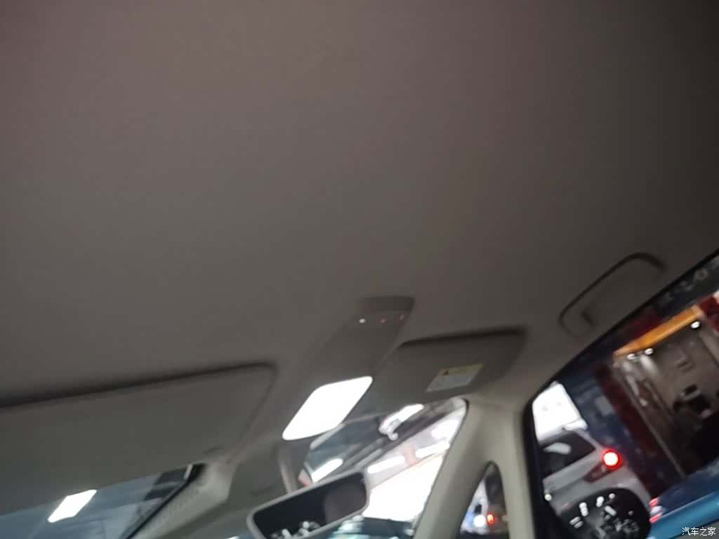 Wuling KiWi, 2023 18