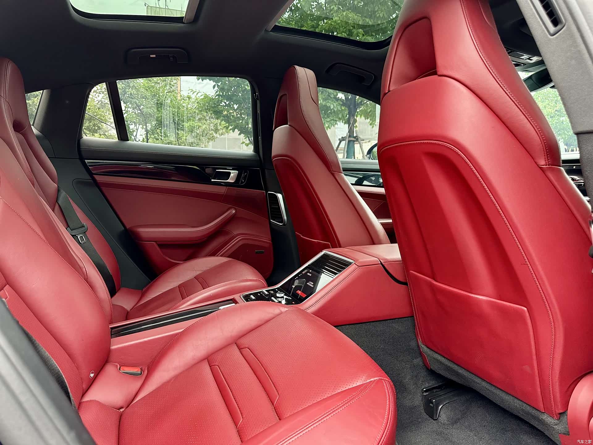 Porsche Panamera, 2018 9