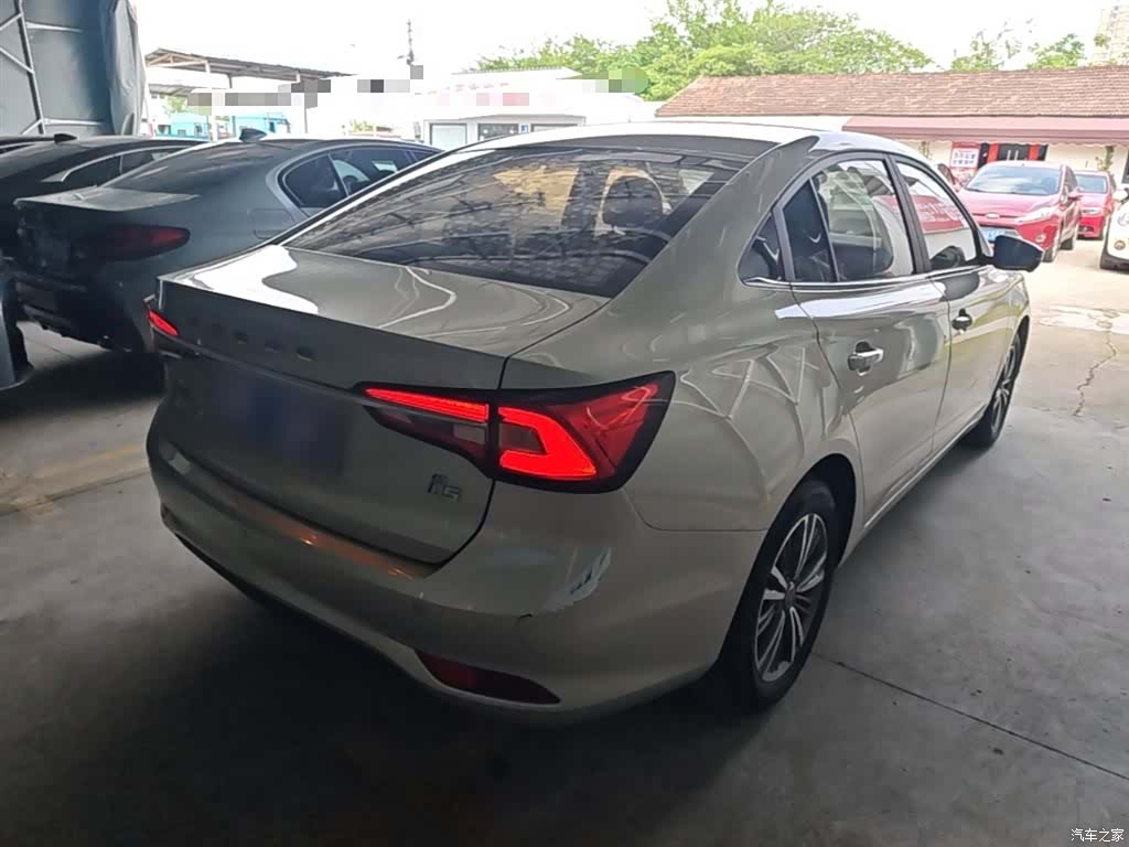 Roewe i5, 2019 7