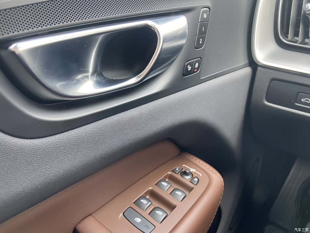 Volvo XC60, 2024 13