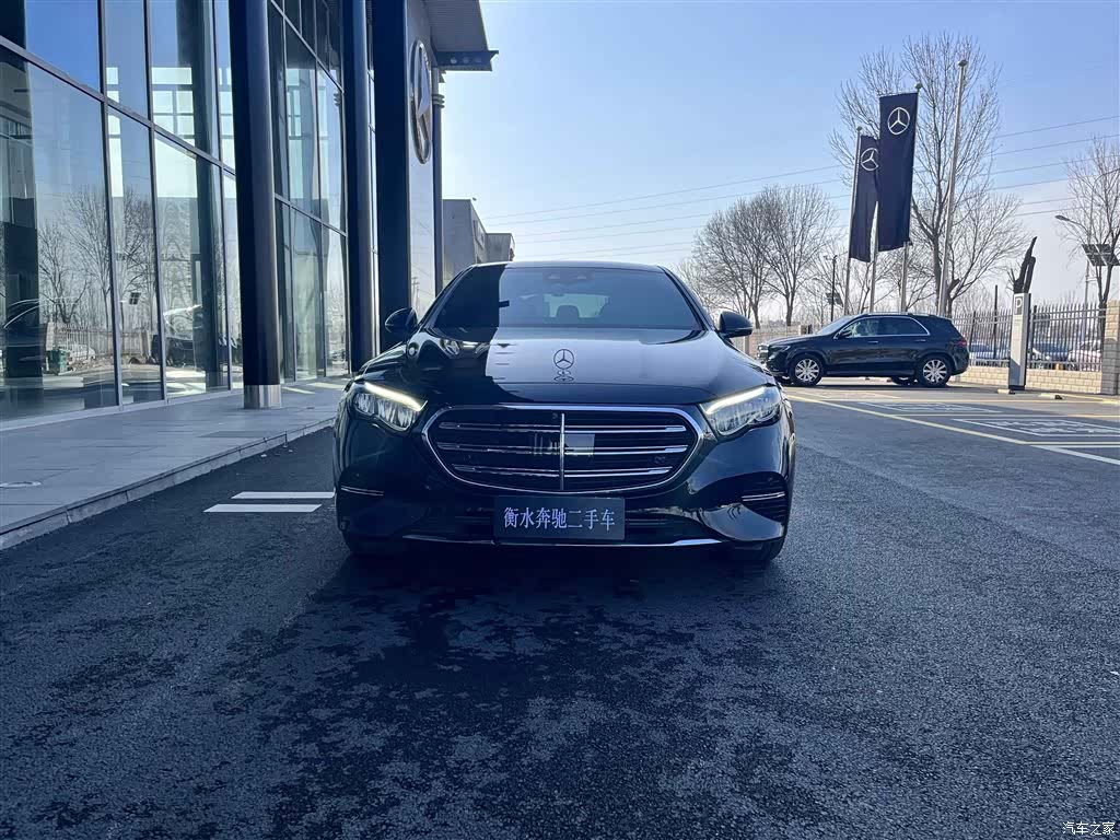 Mercedes-Benz E-Class, 2024 3