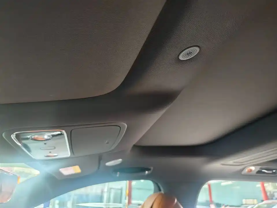 AITO Ask the world M9