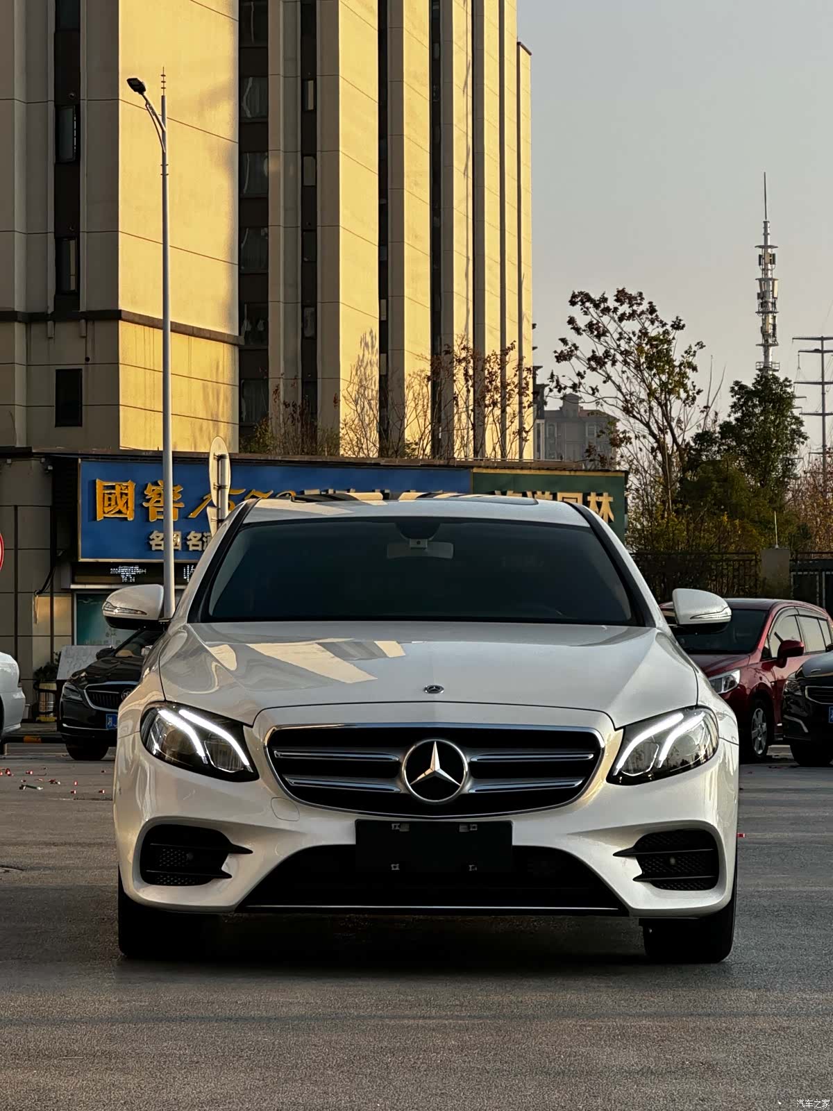 Mercedes-Benz E-Class, 2018 1