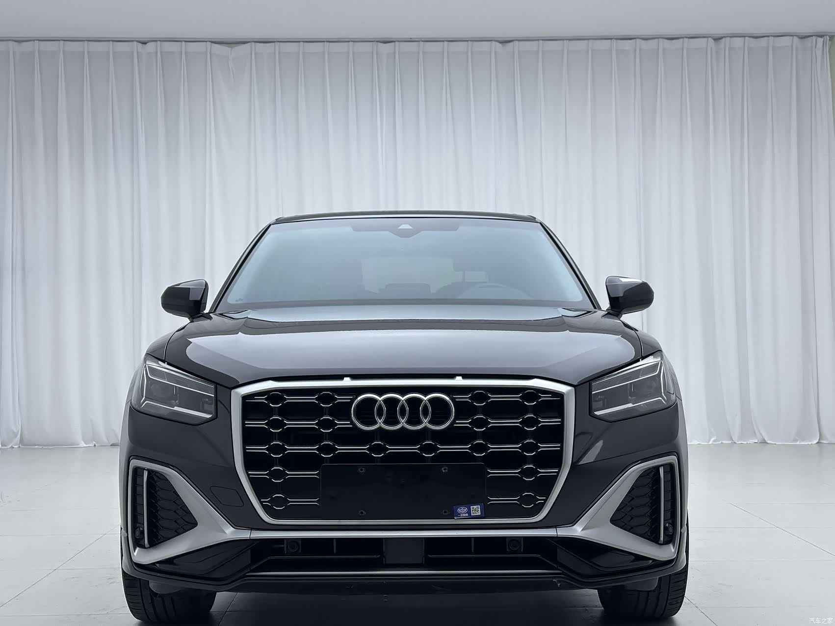 Audi Q2L, 2022 2