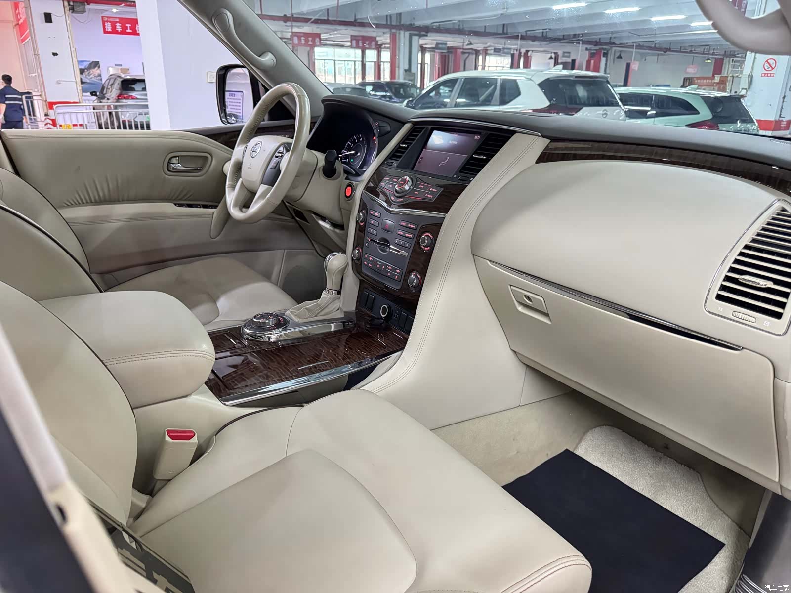 Nissan Patrol, 2017 17