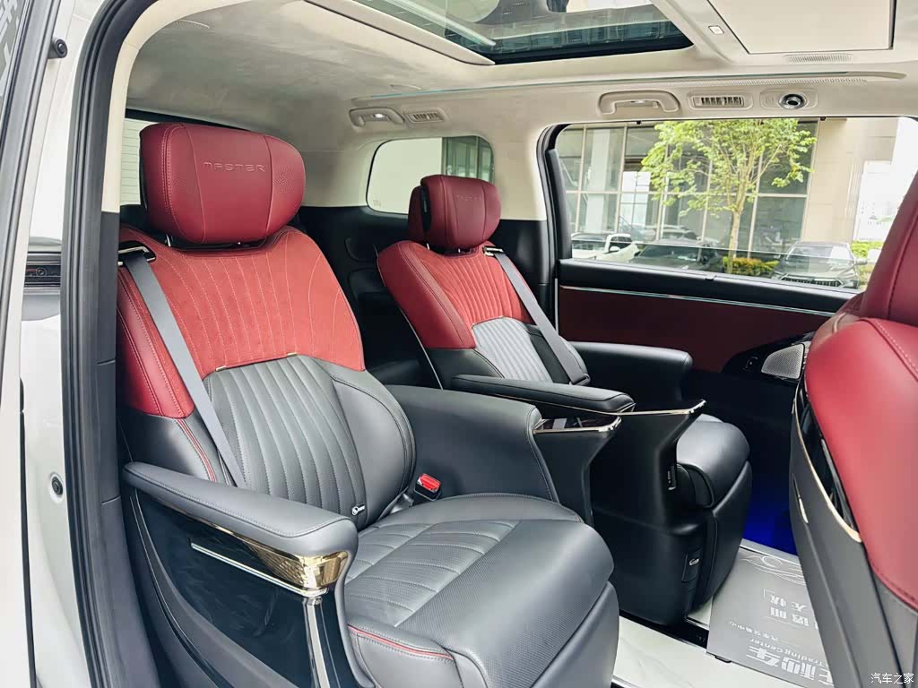 Trumpchi E9, 2026 7