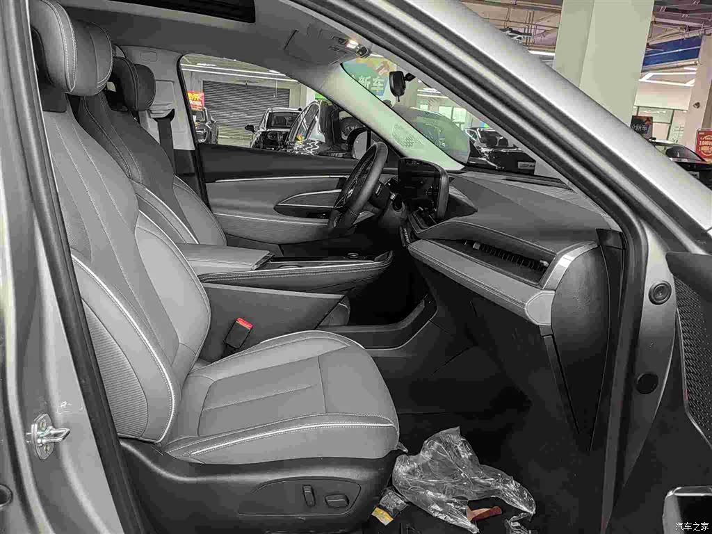 Buick E5, 2025 9